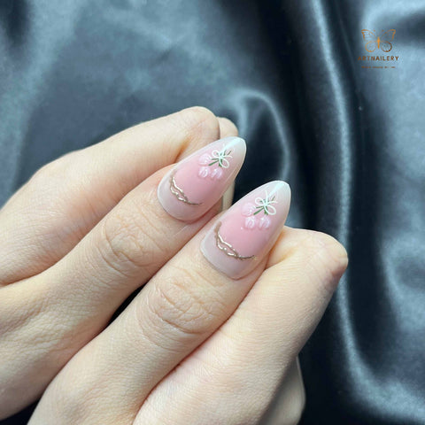 Artnailery · Aurora Veil | Atelier Canvas (24 pcs Precision-Finish Press-On Nails)