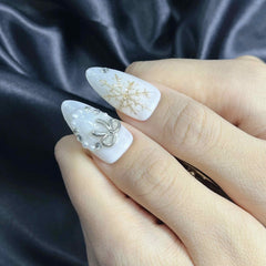 Artnailery · Frosted Étoile | Holiday Glam Limited · Seasonal Glam Selection (10 pcs Handmade Press-On Nails)