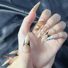 Artnailery · Wild Muse | Artistry Collection · Seasonal Glam Selection (10 pcs Handmade Press-On Nails)