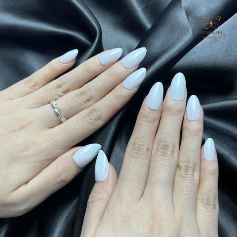 Artnailery · Ivory Whisper | Atelier Canvas (30 pcs Precision-Finish Press-On Nails)