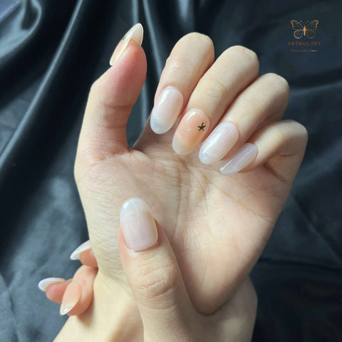 Artnailery · Oat Silk Star | Everyday Elegance Collection