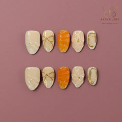 Artnailery · Golden Grace | Everyday Elegance (10 pcs Handmade Press-On Nails)