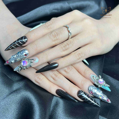 Artnailery · Chrome Eclipse | Artistry Collection · Seasonal