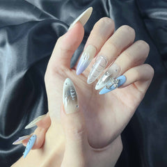 Artnailery · Silver Veil | Artistry Collection  (10 pcs Handmade Press-On Nails)