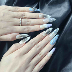 Artnailery · Silver Veil | Artistry Collection  (10 pcs Handmade Press-On Nails)