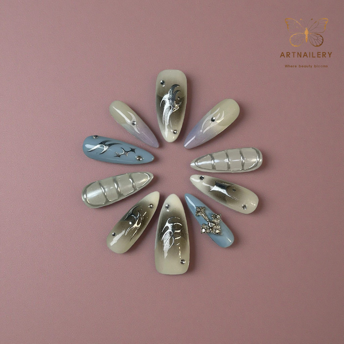 Artnailery · Silver Veil | Artistry Collection  (10 pcs Handmade Press-On Nails)