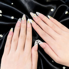 Artnailery · Starry Bloom | Artistry Collection (10 pcs Handmade Press-On Nails)